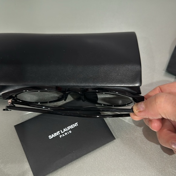 100% authentic Saint Laurent Paris women’s sunglasses - Picture 13 of 16